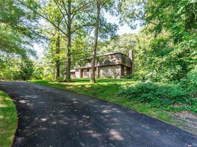 5 bedroom, East Greenwich RI 02818 105694575