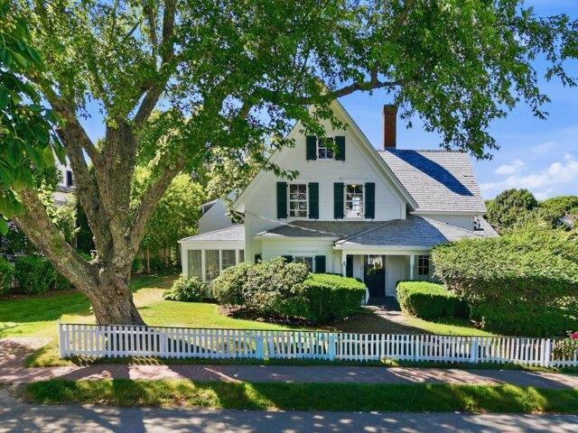 5 bedroom, Edgartown MA 02539 104831979