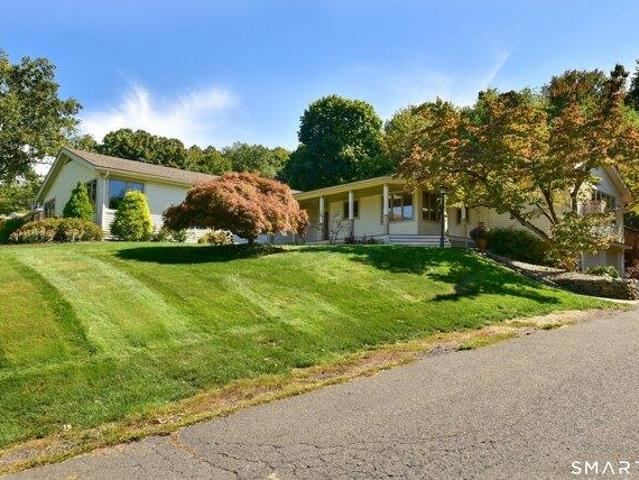 5 bedroom, Ellington CT 06029 106073047