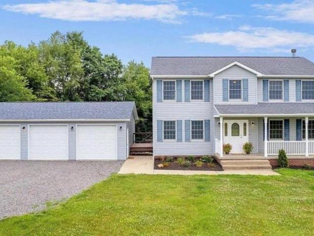 5 bedroom, Ellwood City PA 16117 105921798
