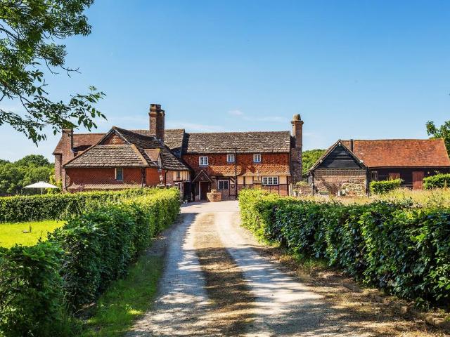 5 bedroom equestrian facility for sale