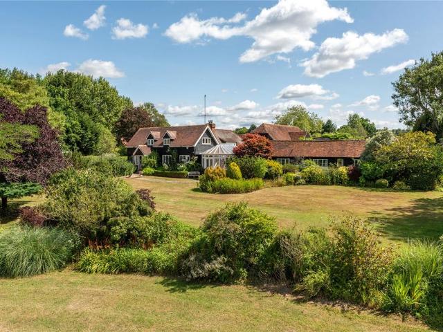 5 bedroom equestrian facility for sale