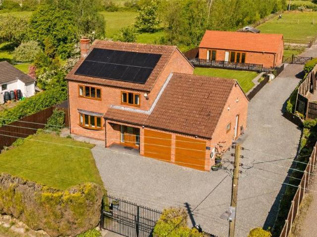 5 bedroom equestrian facility for sale