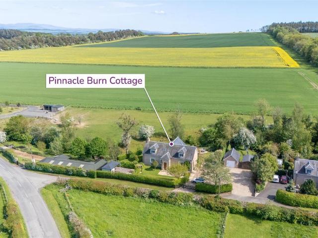 5 bedroom country house for sale