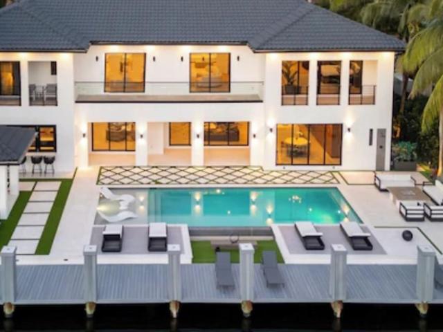 5 bedroom, Fort Lauderdale FL 33301 105466350