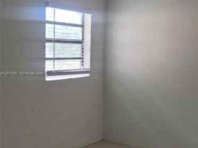 5 bedroom, Fort Lauderdale FL 33311 106220780