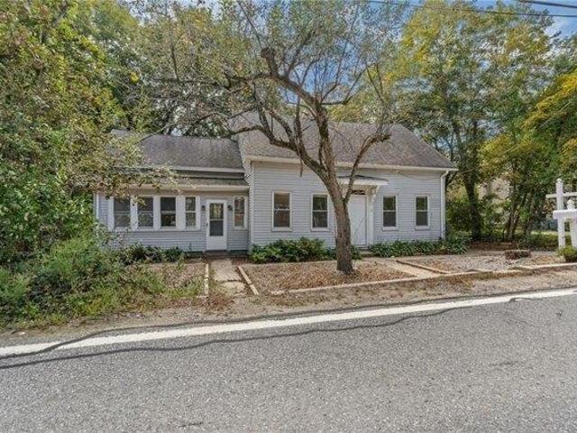 5 bedroom, Foster RI 02825 105591203