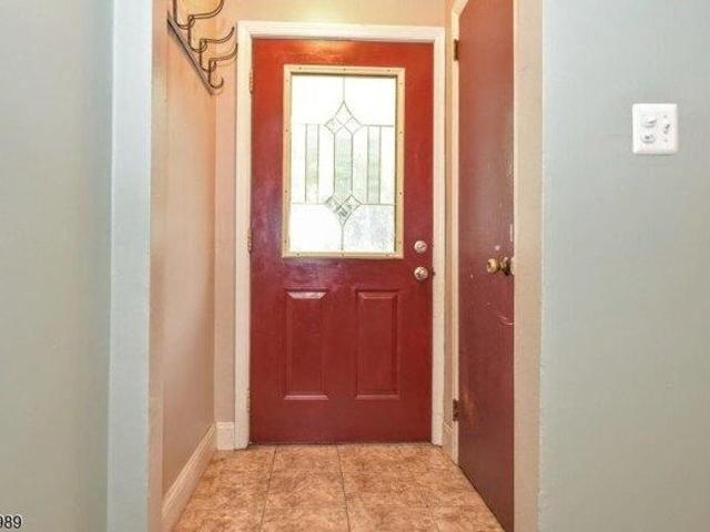 5 bedroom, Fair Lawn NJ 07410 105192999