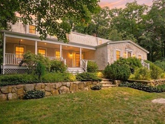 5 bedroom, Falmouth MA 02540 105403535