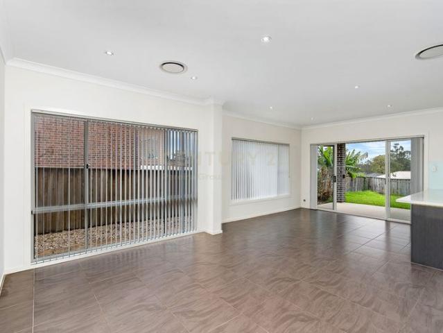 5 Bedroom Family Home