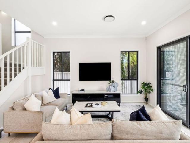 5 Bedroom Family Home