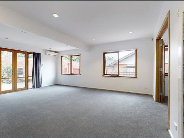 5 Bedroom Family Home