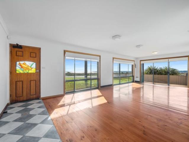 5 Bedroom Family Home