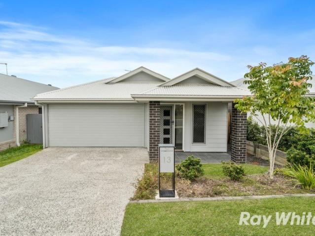 5 Bedroom Family Home in Flagstone