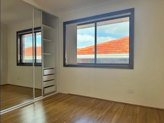 5 BEDROOM FAMILY HOME WITH ADDITIONAL SLEEP OUT