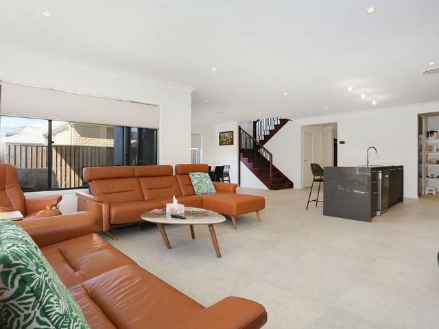 5 BEDROOM FAMILY HOME WITH CLUB ACCESS