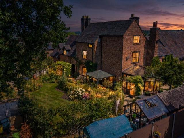 5 bedroom farm house for sale