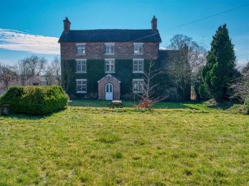 5 bedroom farm house for sale