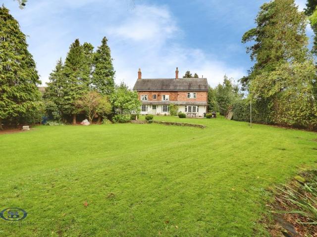 5 bedroom farm house for sale