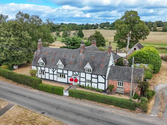 5 bedroom farm house for sale