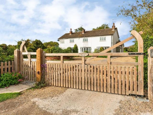 5 bedroom farm house for sale