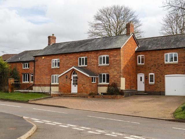 5 bedroom farm house for sale