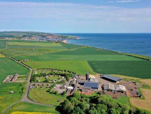 5 Bedroom Farm Land Commercial