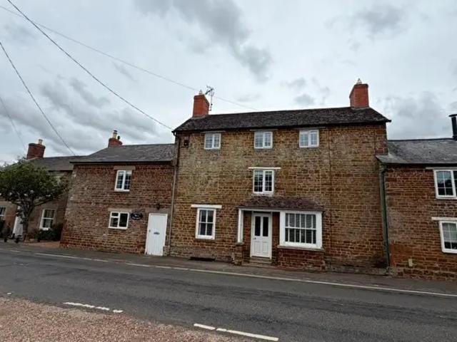 5 Bedroom Farmhouse To Rent In Banbury Lane, Adstone, NN12