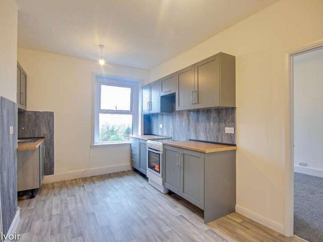 5 Bedroom Flat