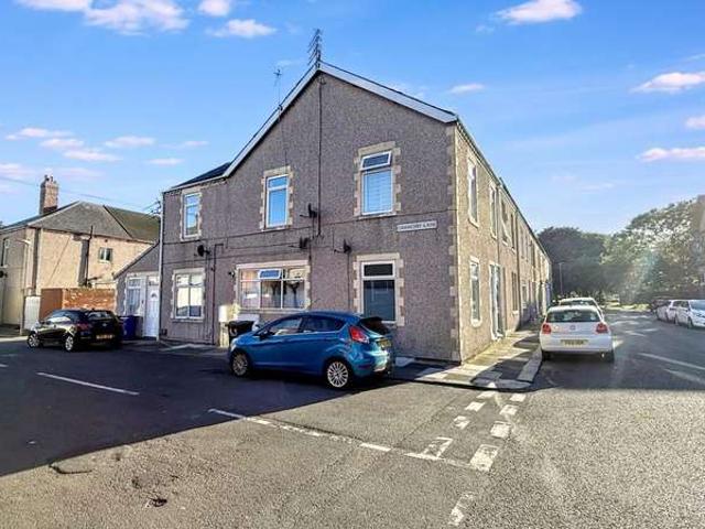 5 Bedroom Flat