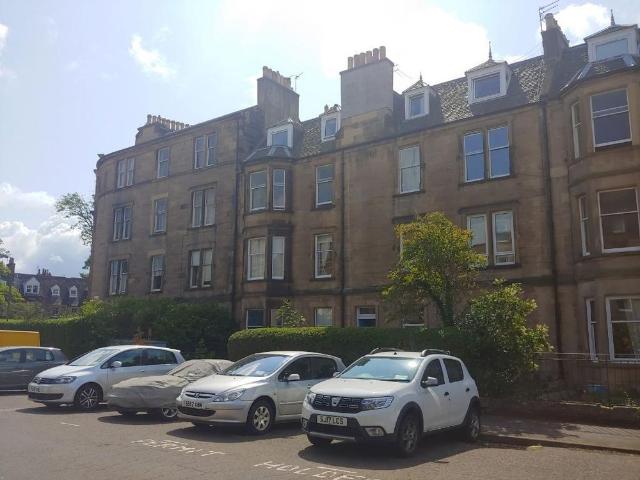 5 bedroom flat to rent