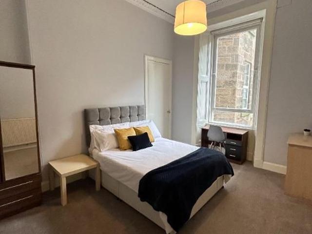 5 bedroom flat to rent