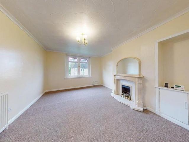 5 bedroom flat to rent