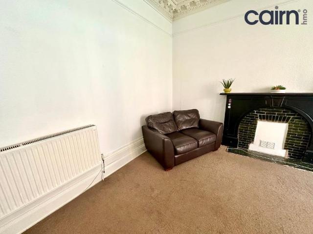 5 bedroom flat to rent