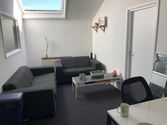 5 bedroom flat to rent