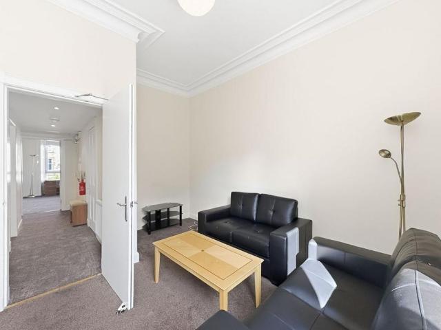 5 bedroom flat to rent