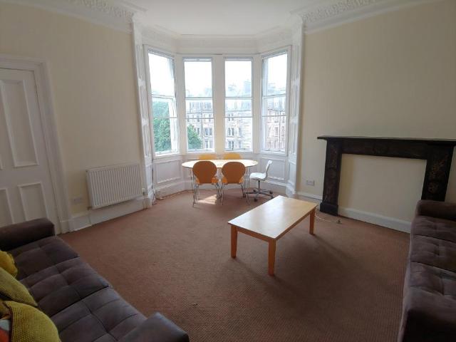 5 bedroom flat to rent