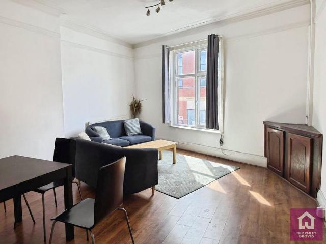 5 bedroom flat to rent