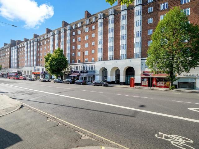 5 bedroom flat for sale