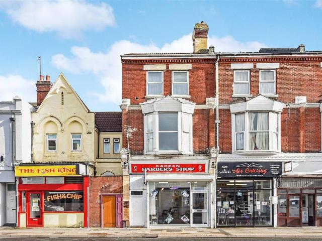 5 bedroom flat for sale