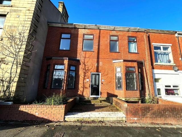 5 bedroom flat for sale