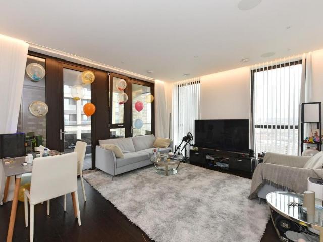 5 bedroom flat for sale