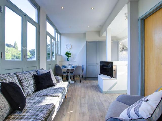 5 bedroom flat for rent in Springbank Road, Newcastle Upon Tyne, NE2