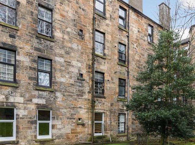 5 bedroom flat in Glasgow