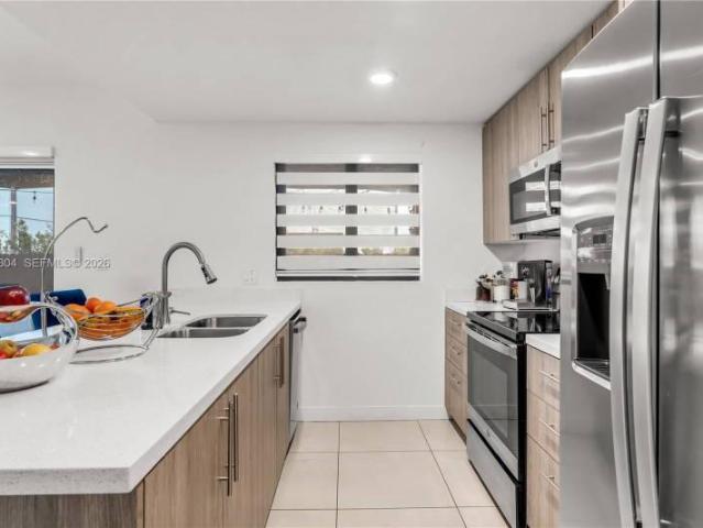 5 bedroom, Florida City FL 33034 105505081
