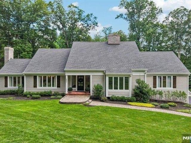 5 bedroom, Franklin Lakes NJ 07417 105232075