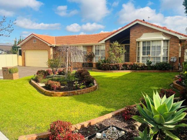 5 Bedroom House Keilor VIC 102768087