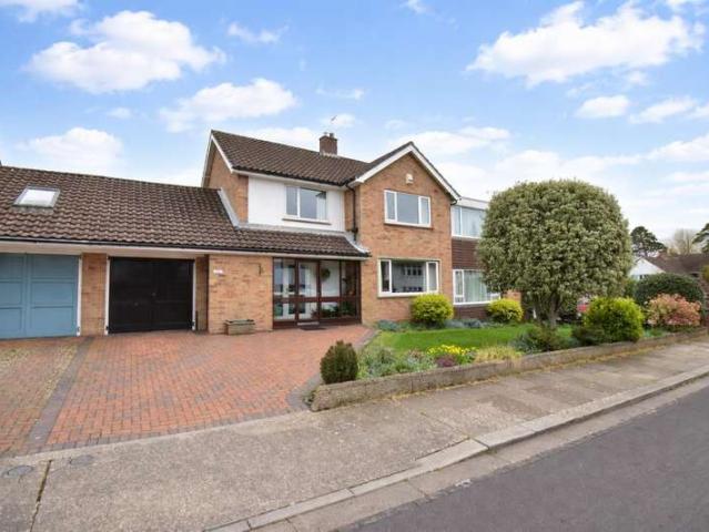 5 Bedroom Detached House