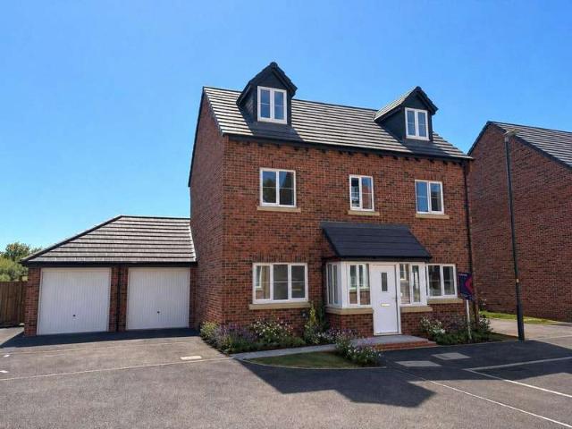 5 Bedroom House