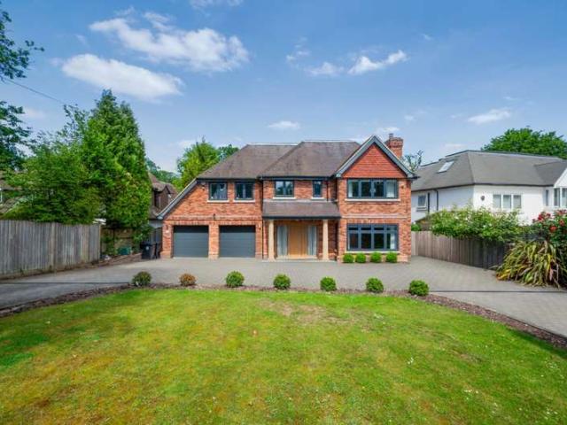 5 Bedroom House